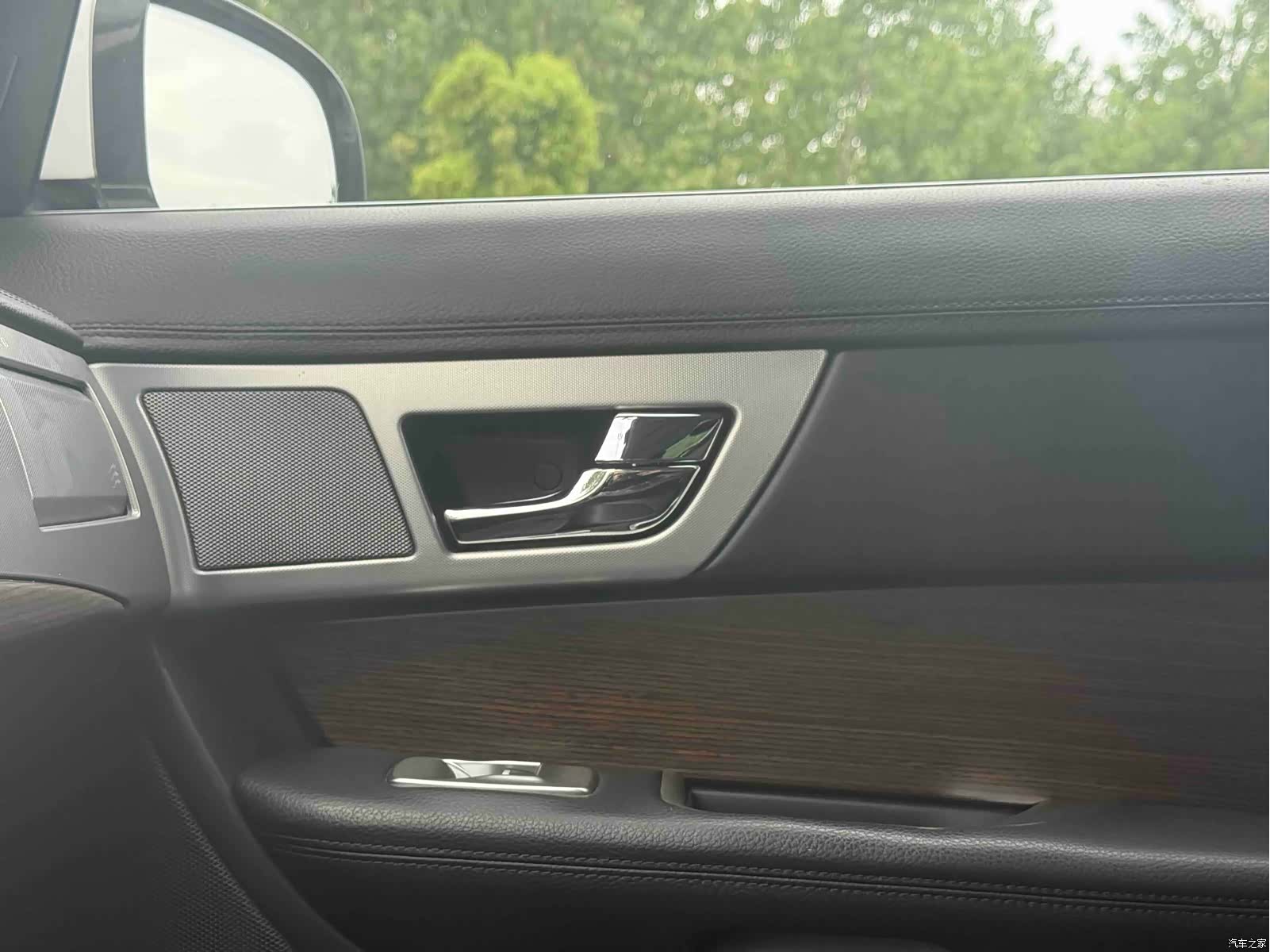 Jaguar XF, 2014 9