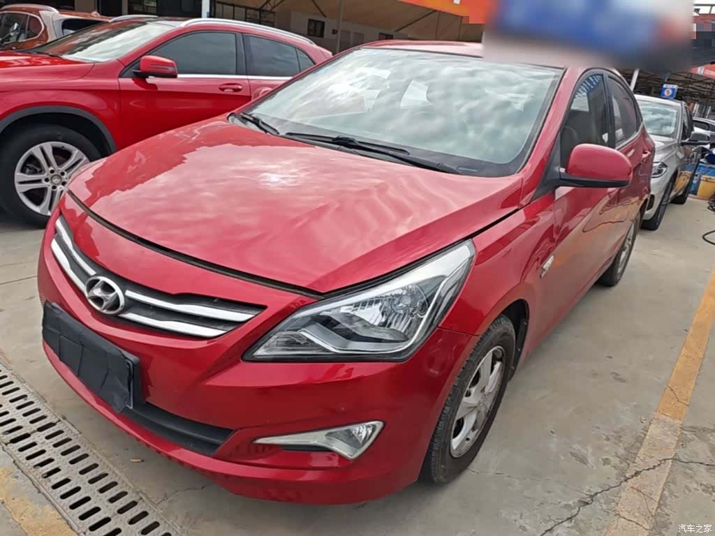 Hyundai GLS, 2015 1