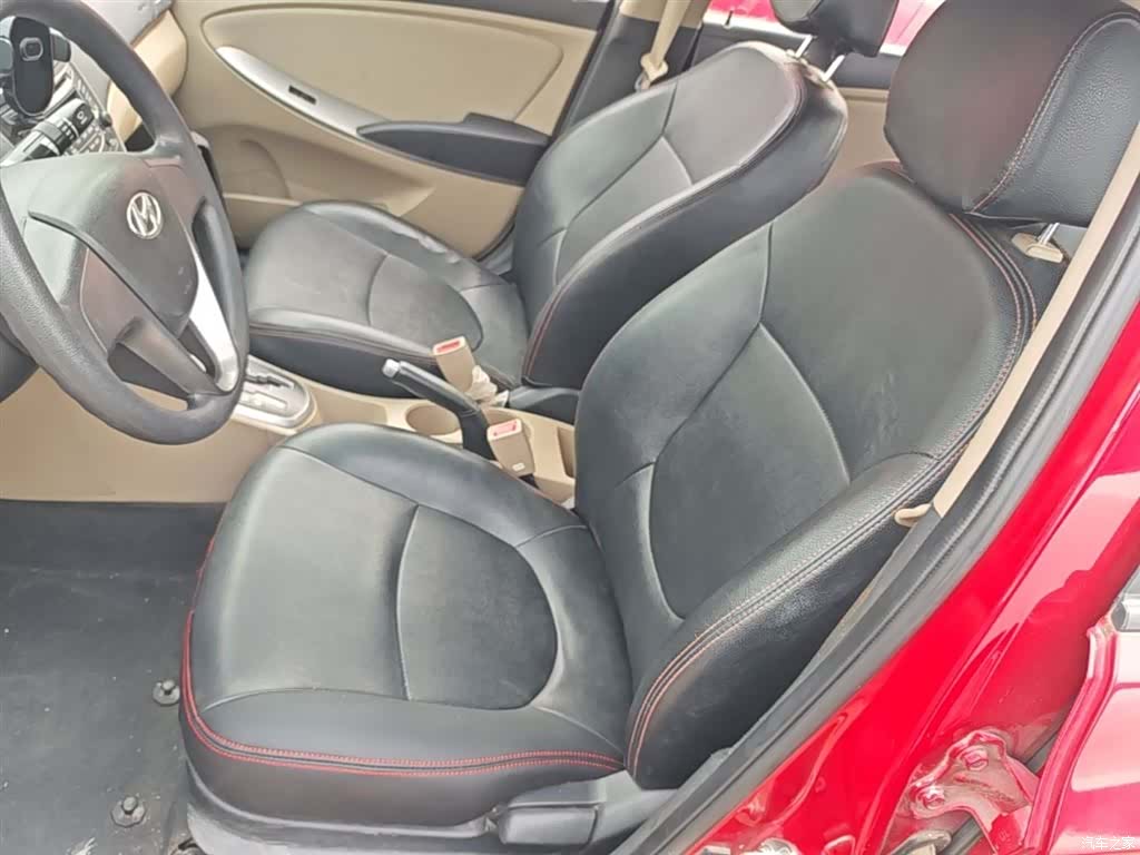 Hyundai GLS, 2015 15