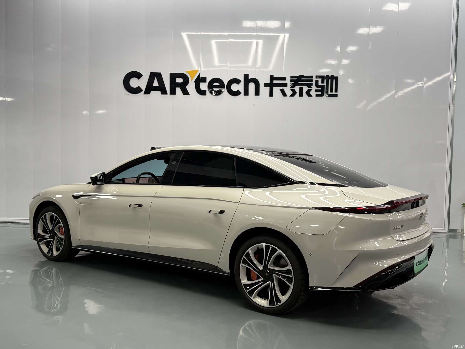 IM Motors L7, 2022 19