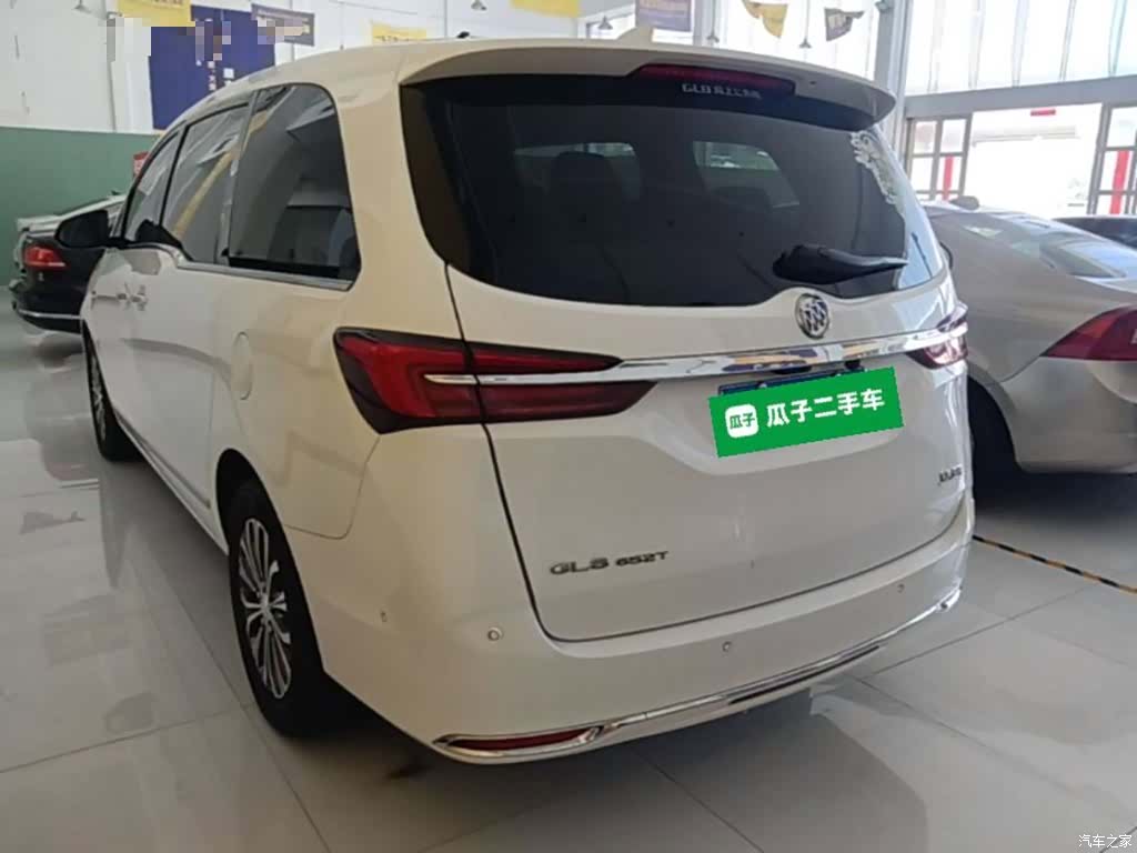 Buick GL8, 2021 все фото