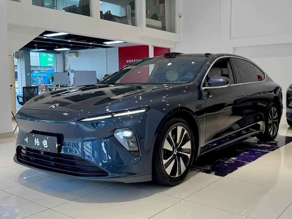 NIO ET7