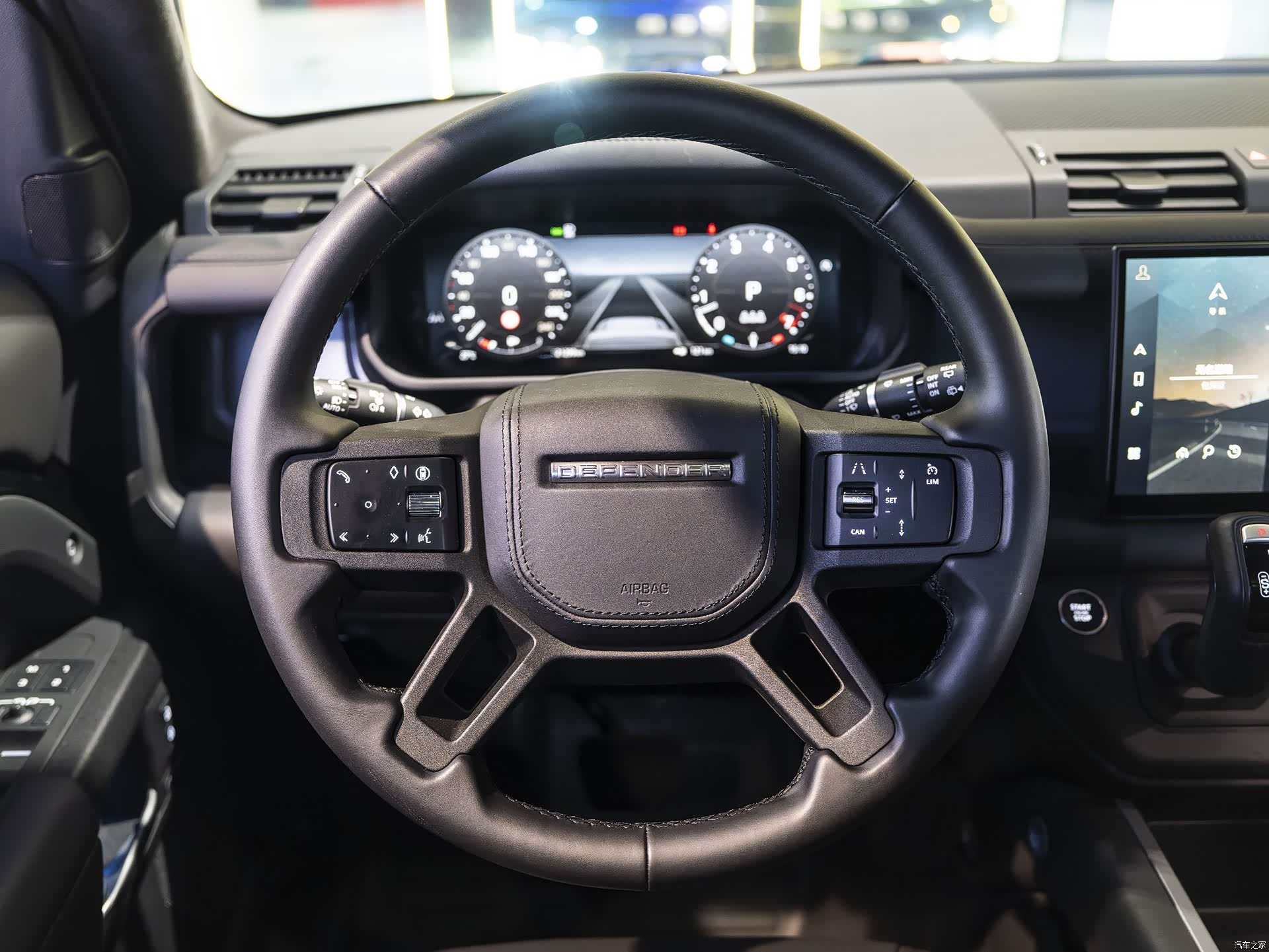 Land Rover Defender, 2025 21