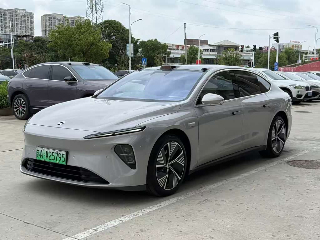 NIO ET7