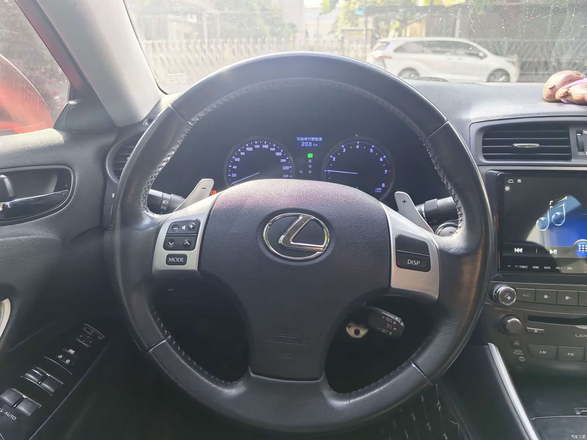 Lexus IS, 2011 9
