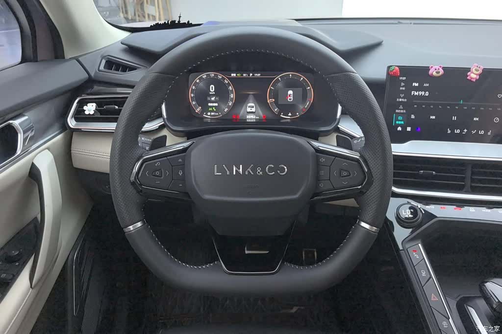 Lynk & Co 02, 2022 15