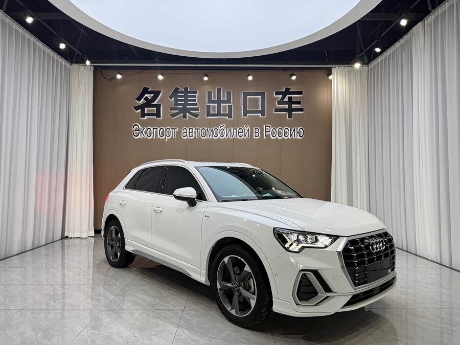 Audi Q3 2023, фото 3