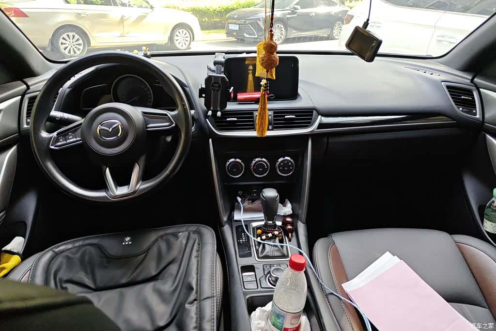 Mazda CX-4, 2018 12