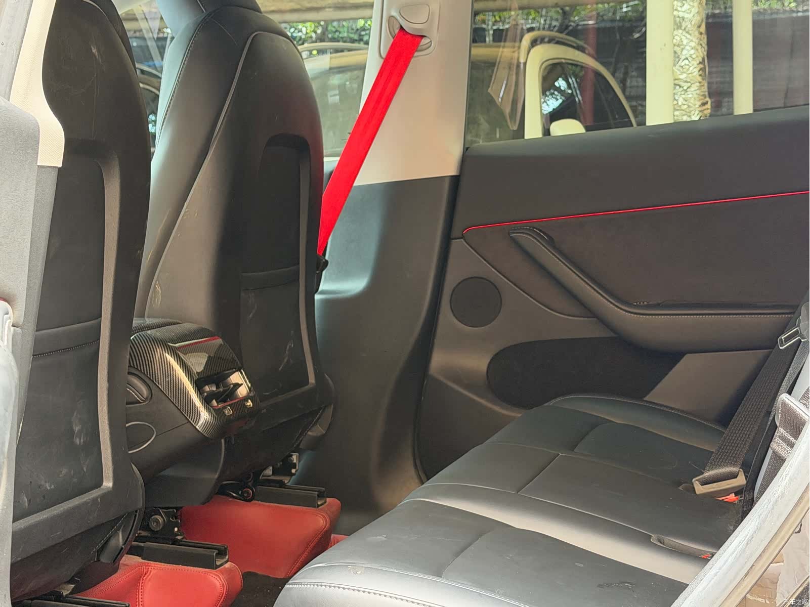 Tesla Model Y, 2022 11