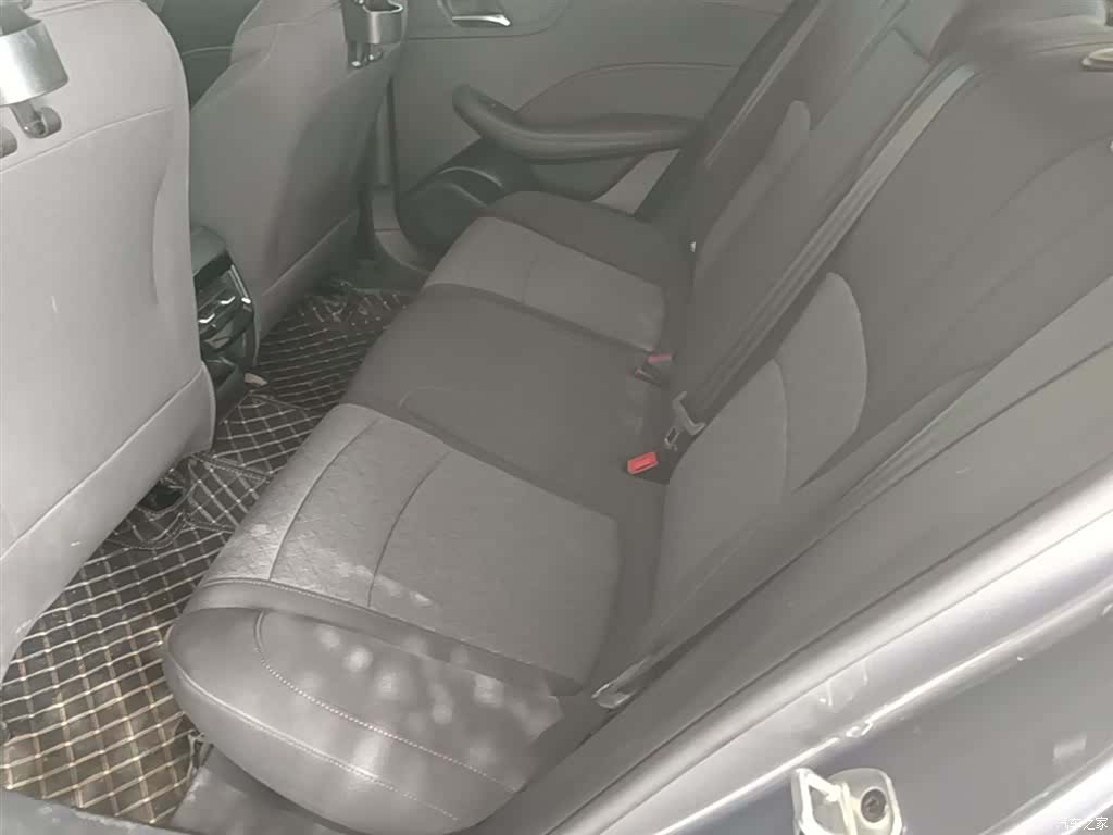 Roewe i5, 2025 17