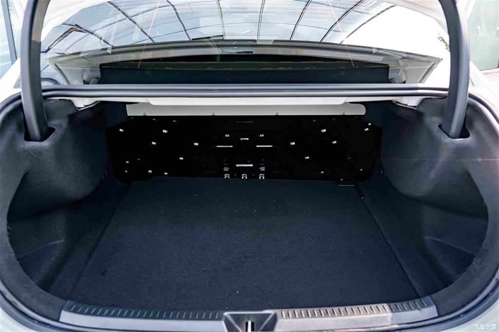 Mercedes-Benz A-Class, 2026 23
