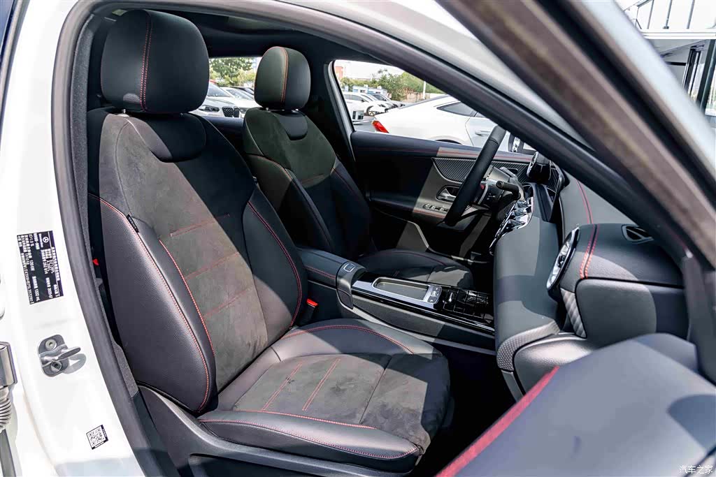 Mercedes-Benz A-Class, 2026 19