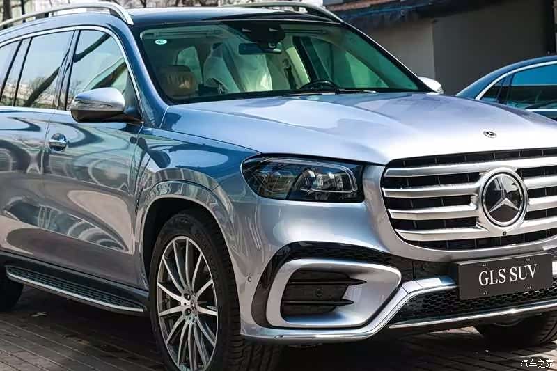 Mercedes-Benz GLS, 2025 все фото