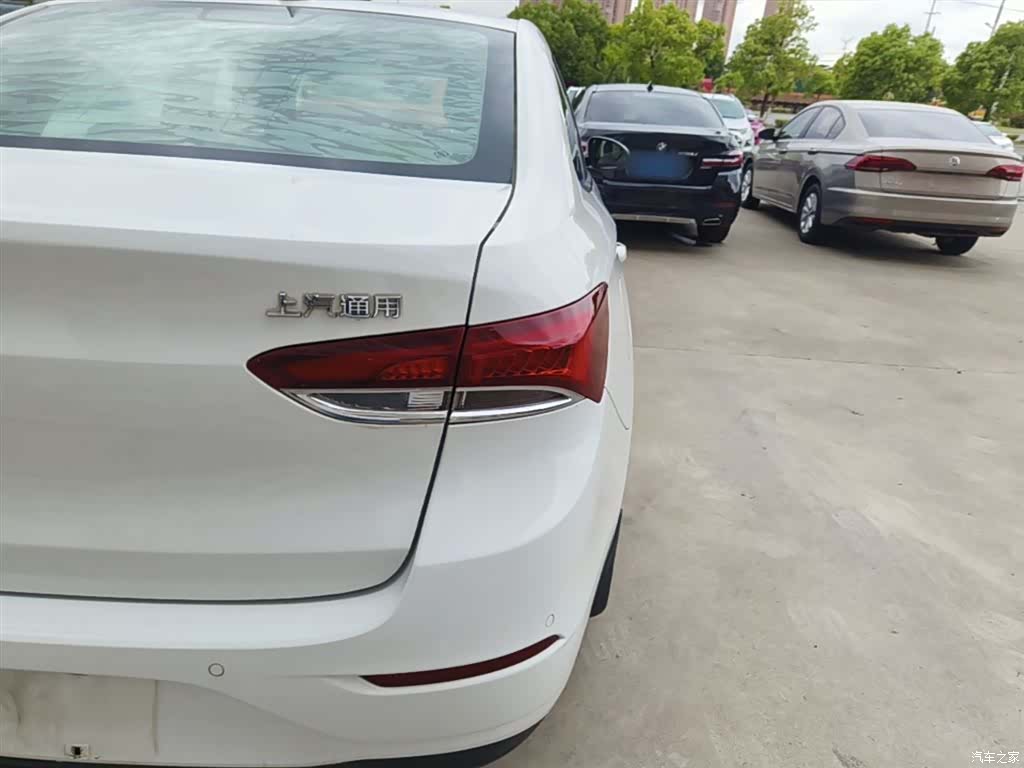 Buick V, 2018 8