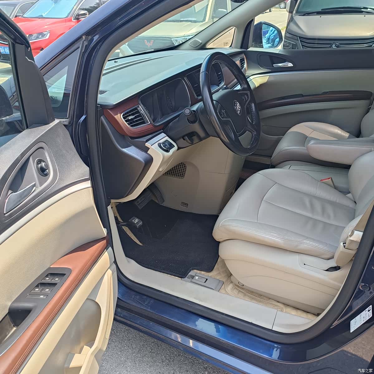 Buick GL8, 2017 20