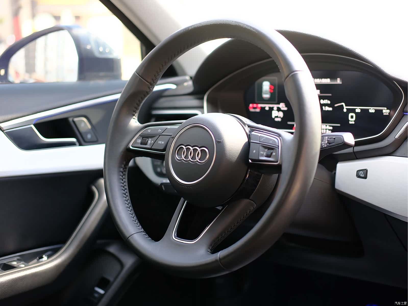 Audi A4L, 2021 все фото