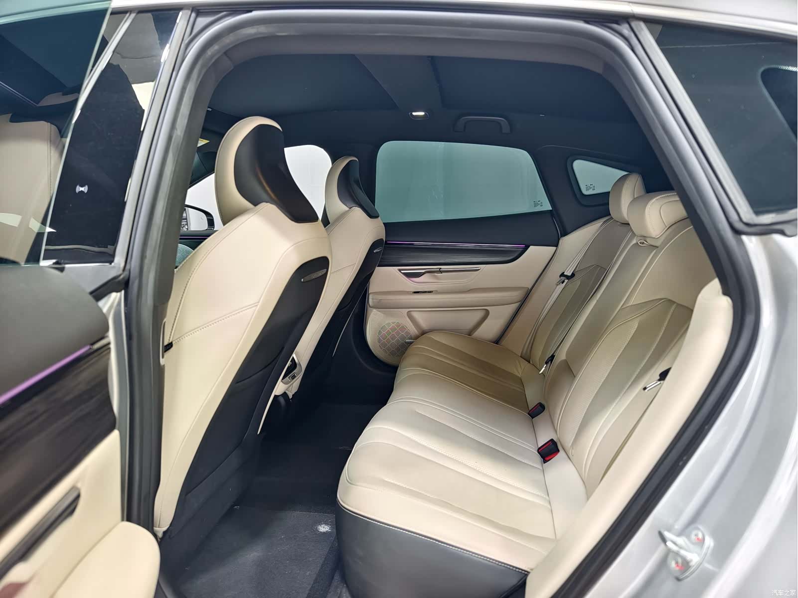 Xpeng P7, 2021 7