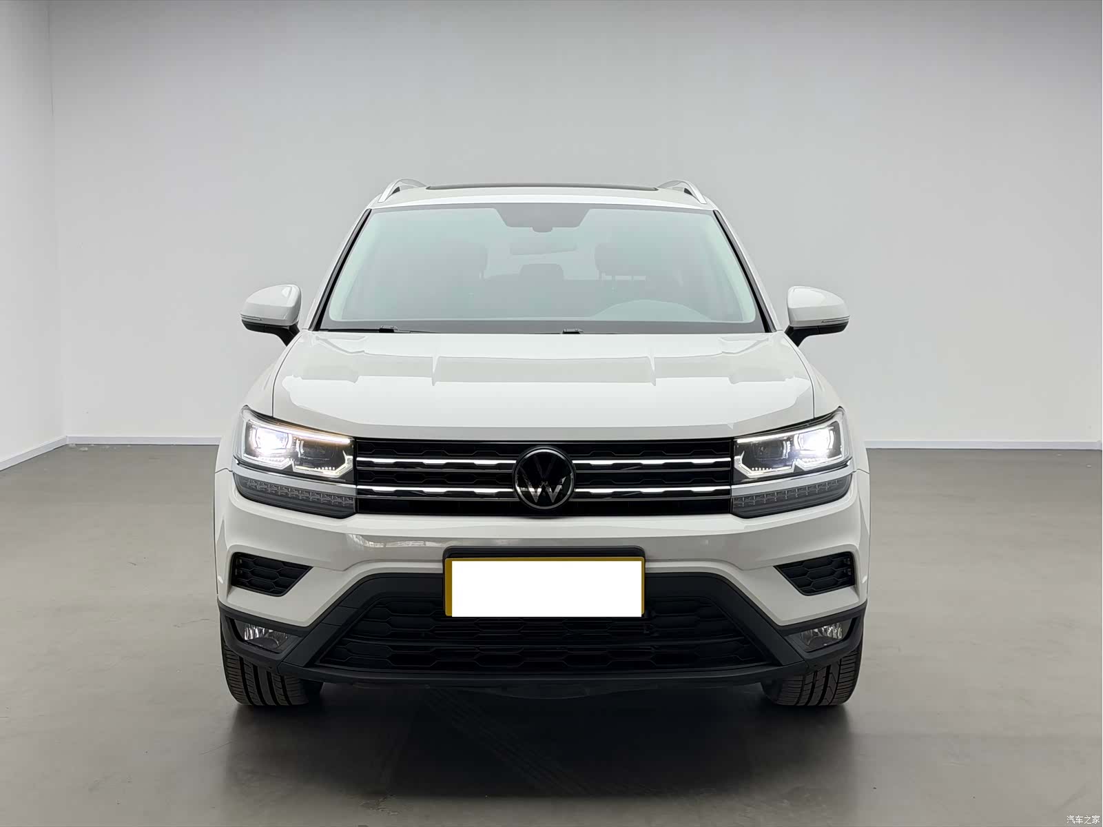 Volkswagen Tharu, 2021 3