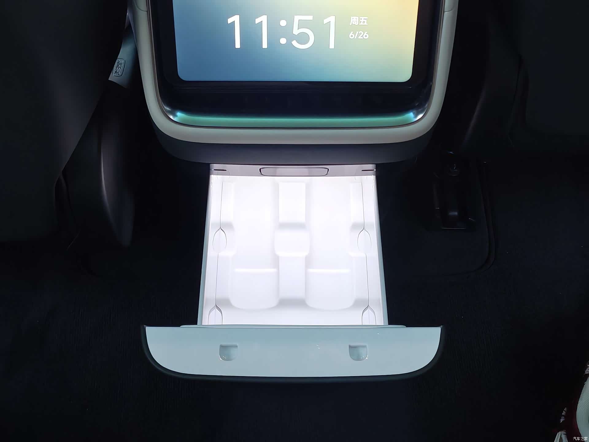 Xiaomi YU7, 2025 9