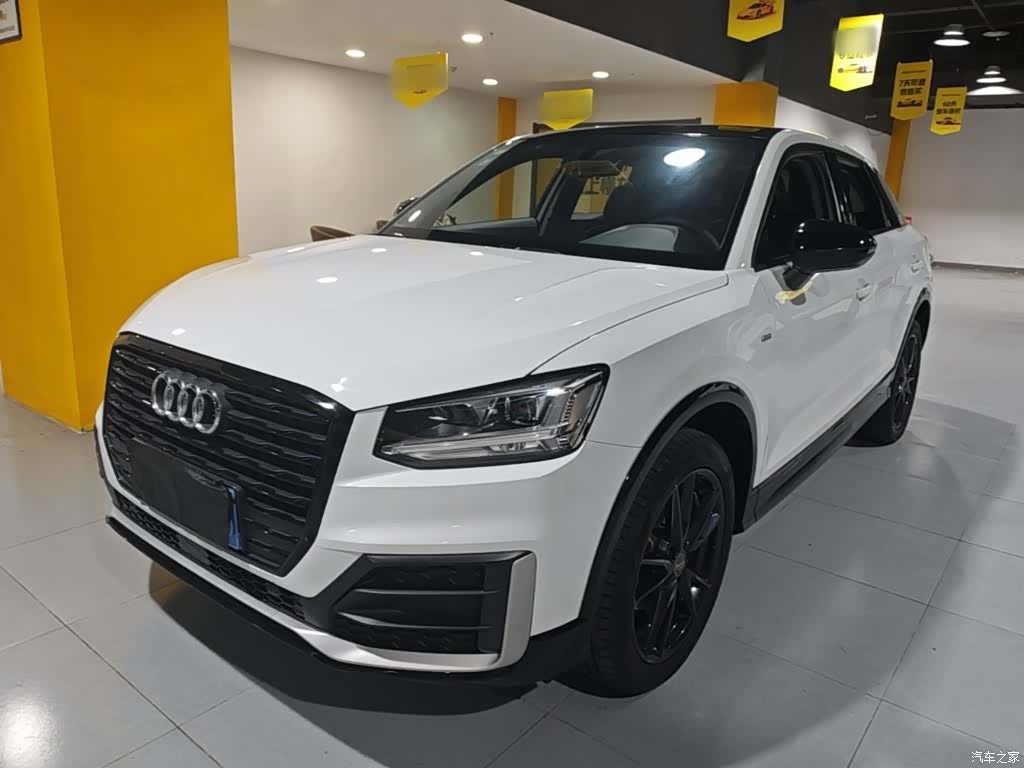 Audi Q2L, 2020 1