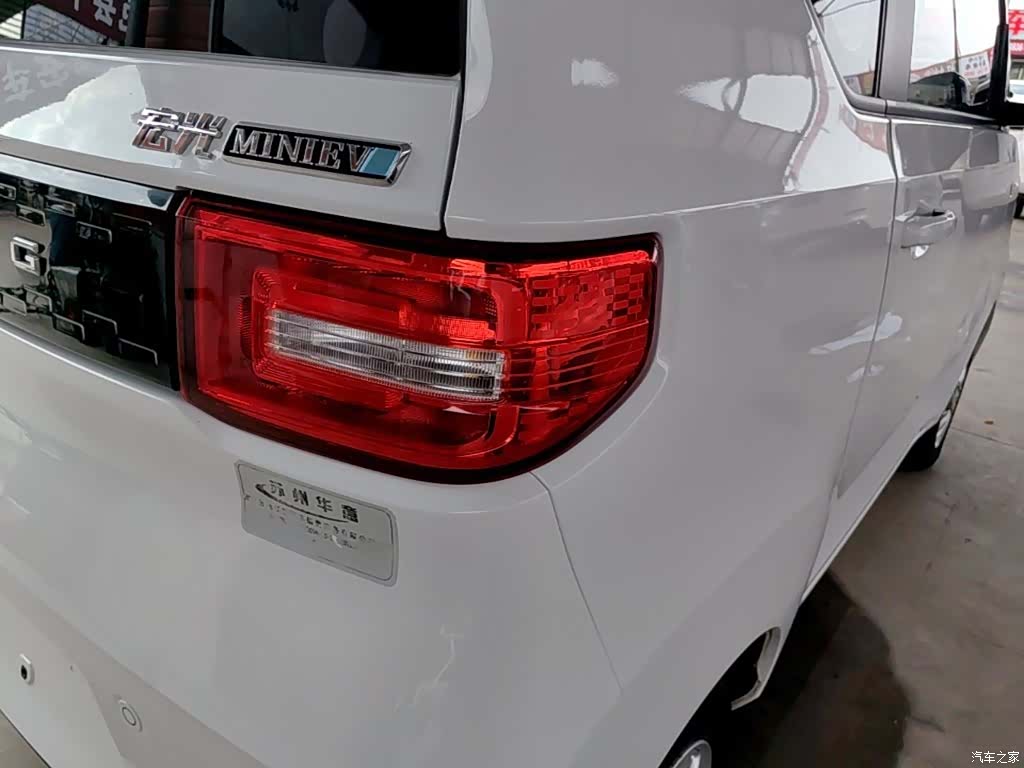 Wuling MINIEV, 2021 8
