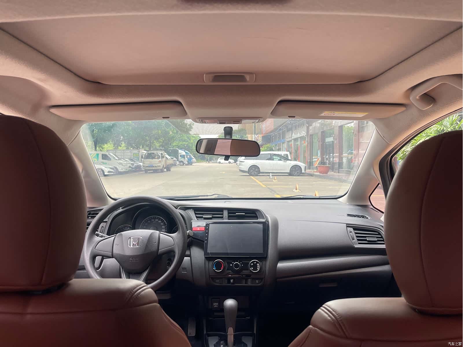 Honda Fit, 2017 все фото