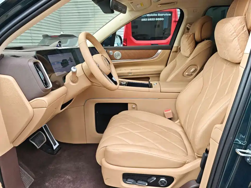 AITO Ask the world M9