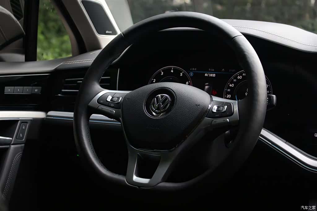 Volkswagen Touareg, 2019 13