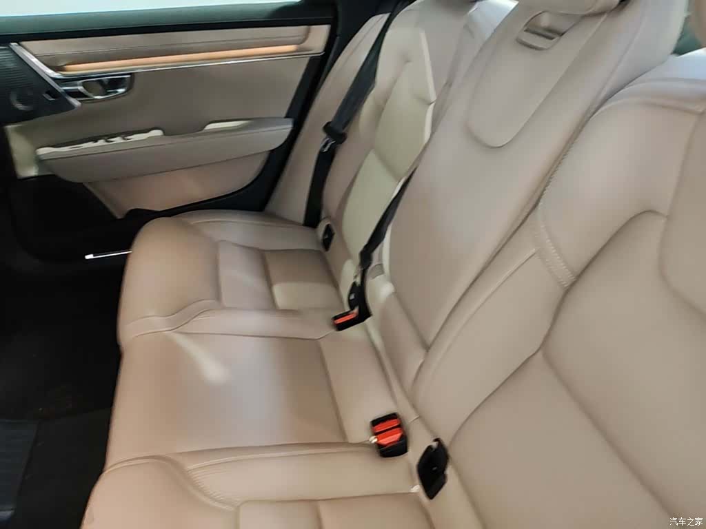 Volvo S90, 2025 13