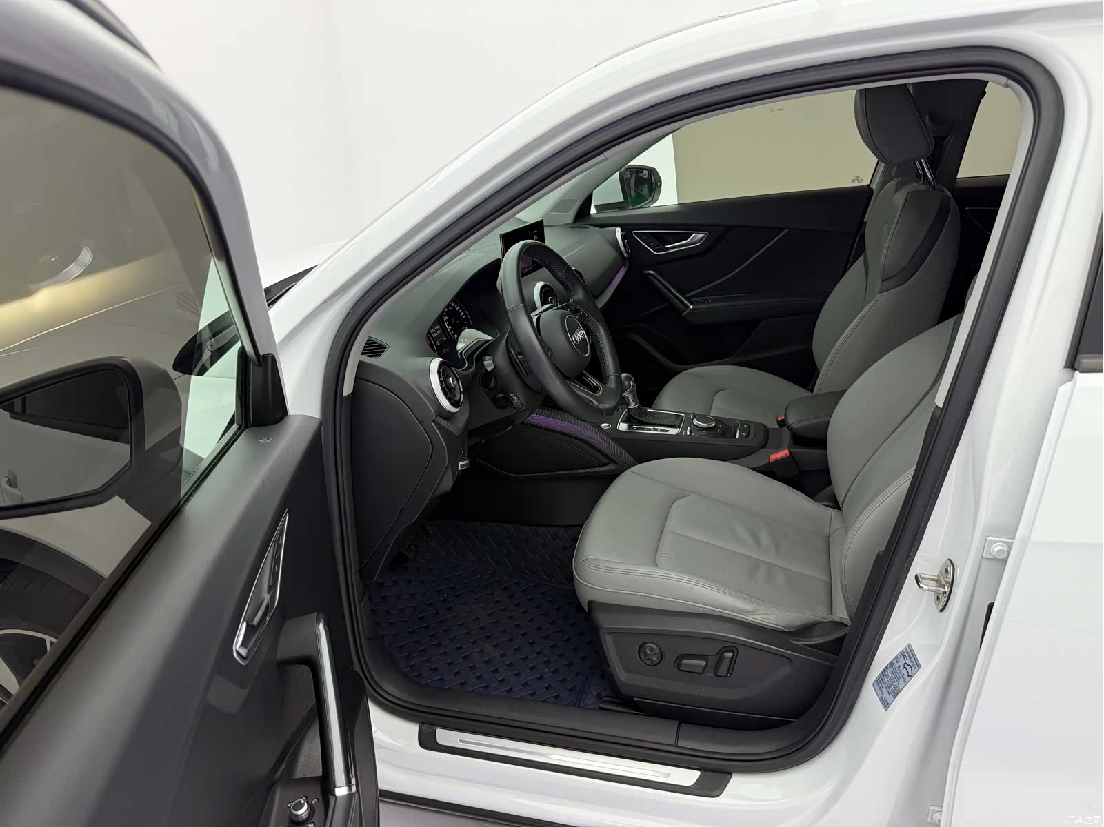 Audi Q2L, 2021 23