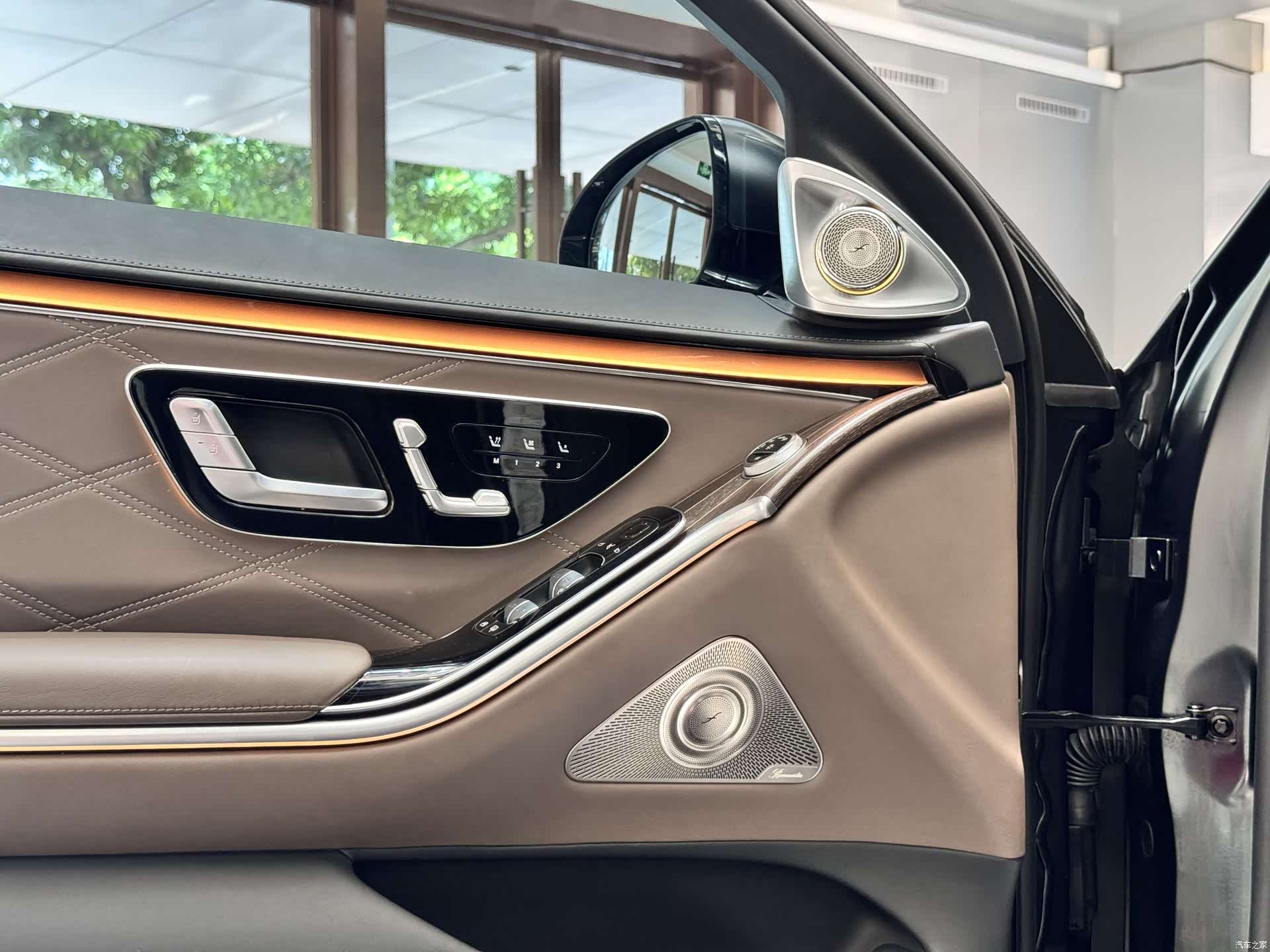 Maybach S-Class, 2023 8