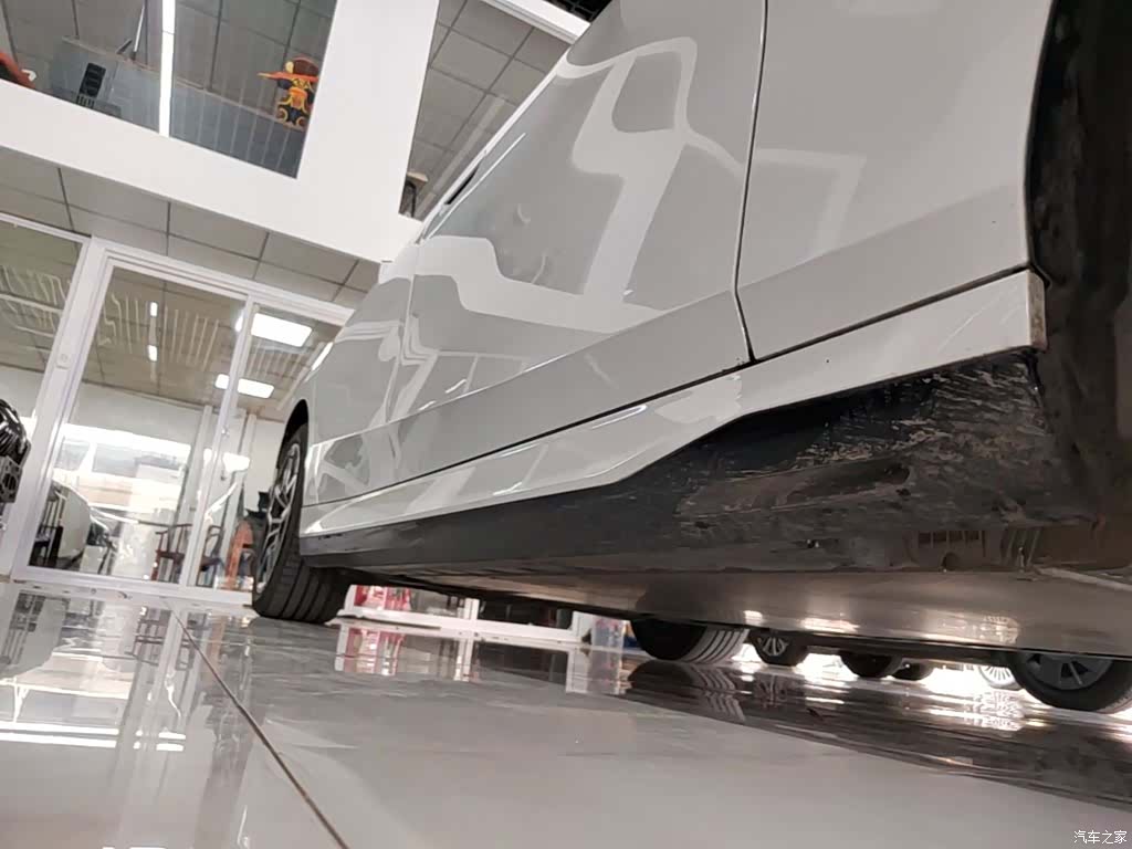 BMW i5, 2025 21