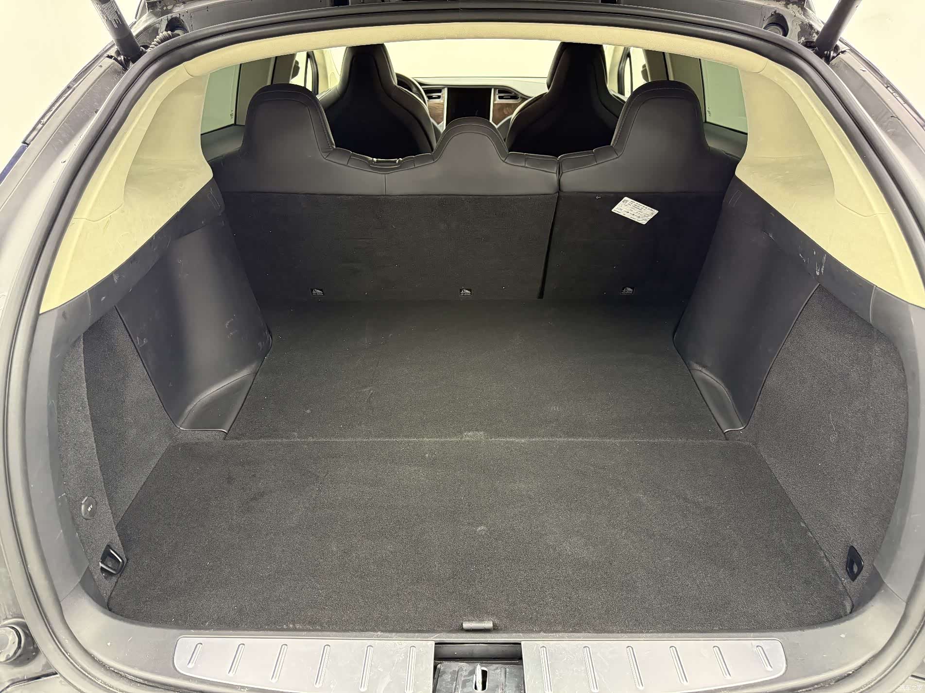 Tesla Model X, 2018 21