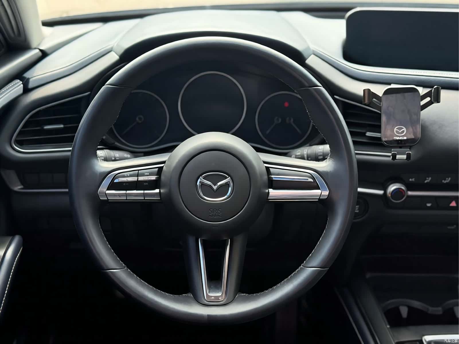 Mazda CX-30, 2022 17