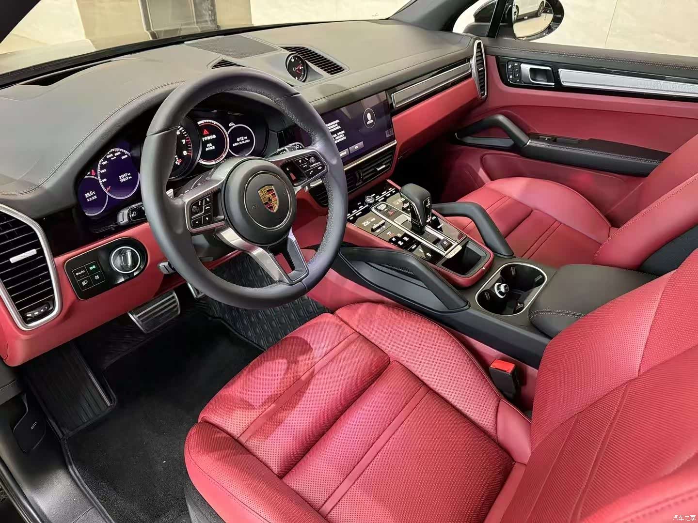 Porsche Cayenne, 2023 4