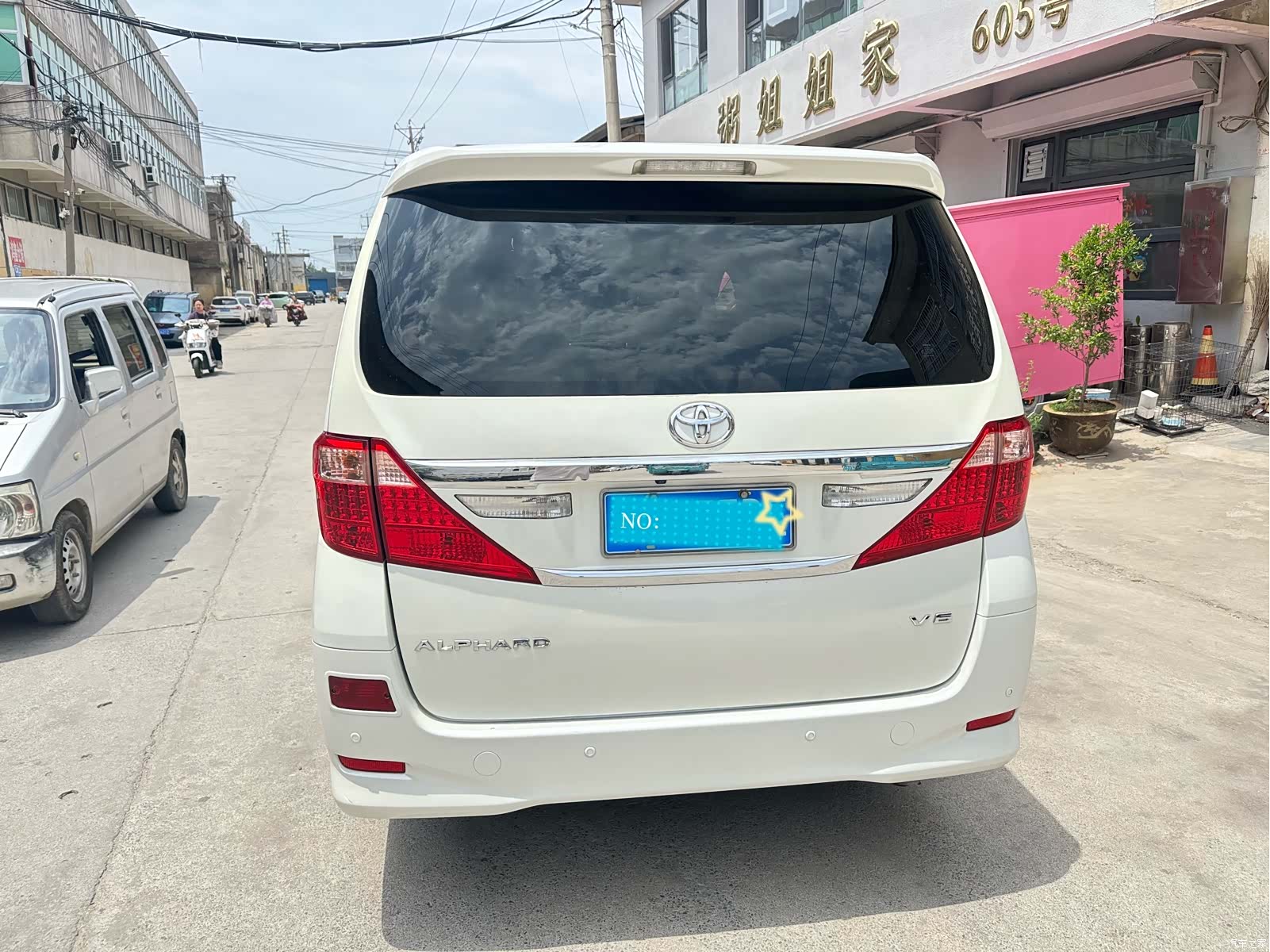 Toyota Alphard, 2013 все фото
