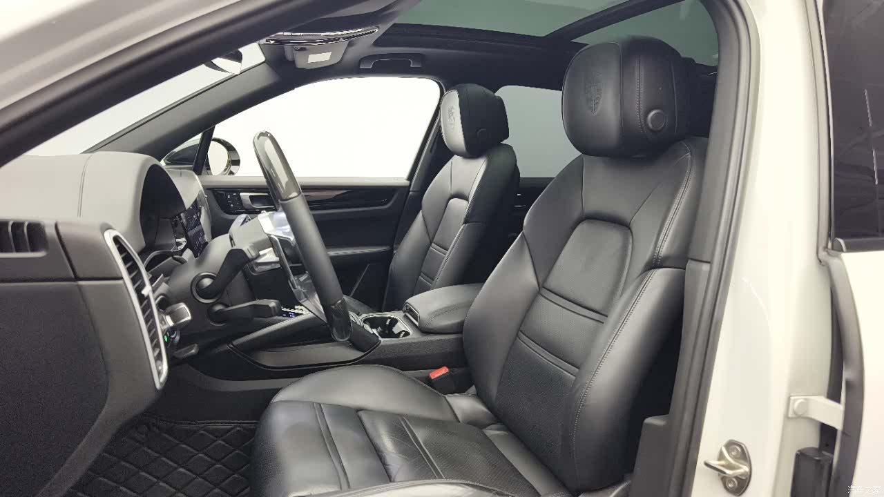 Porsche Cayenne, 2023 7