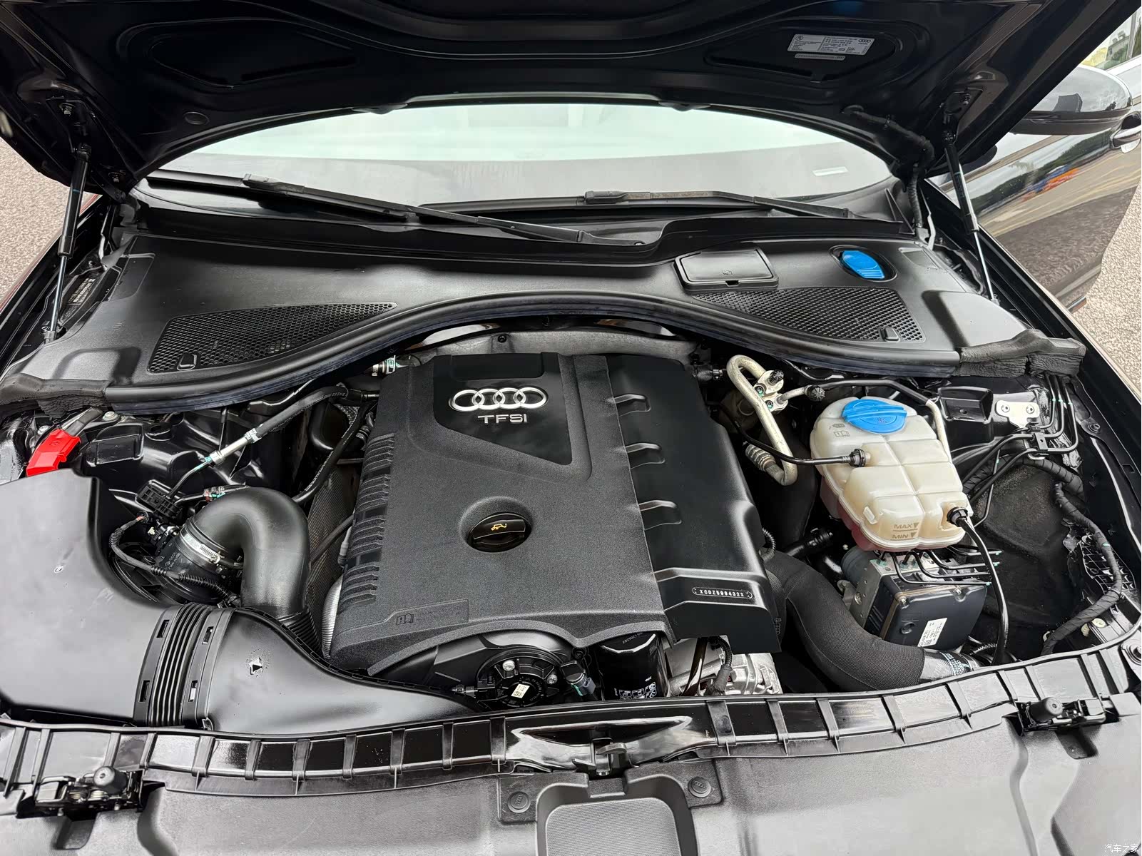 Audi A6L, 2015 13