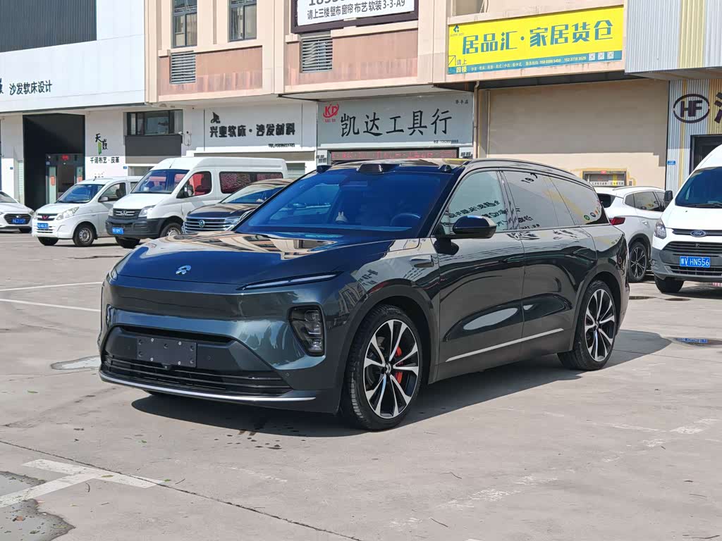 NIO ES8