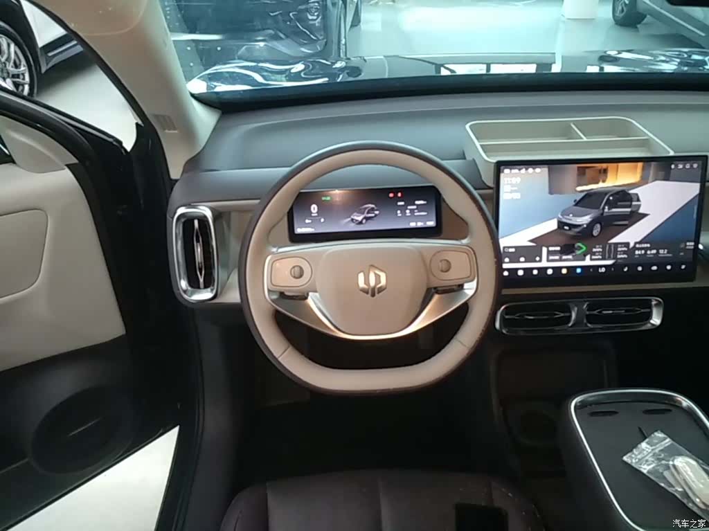 Leapmotor B10, 2025 11