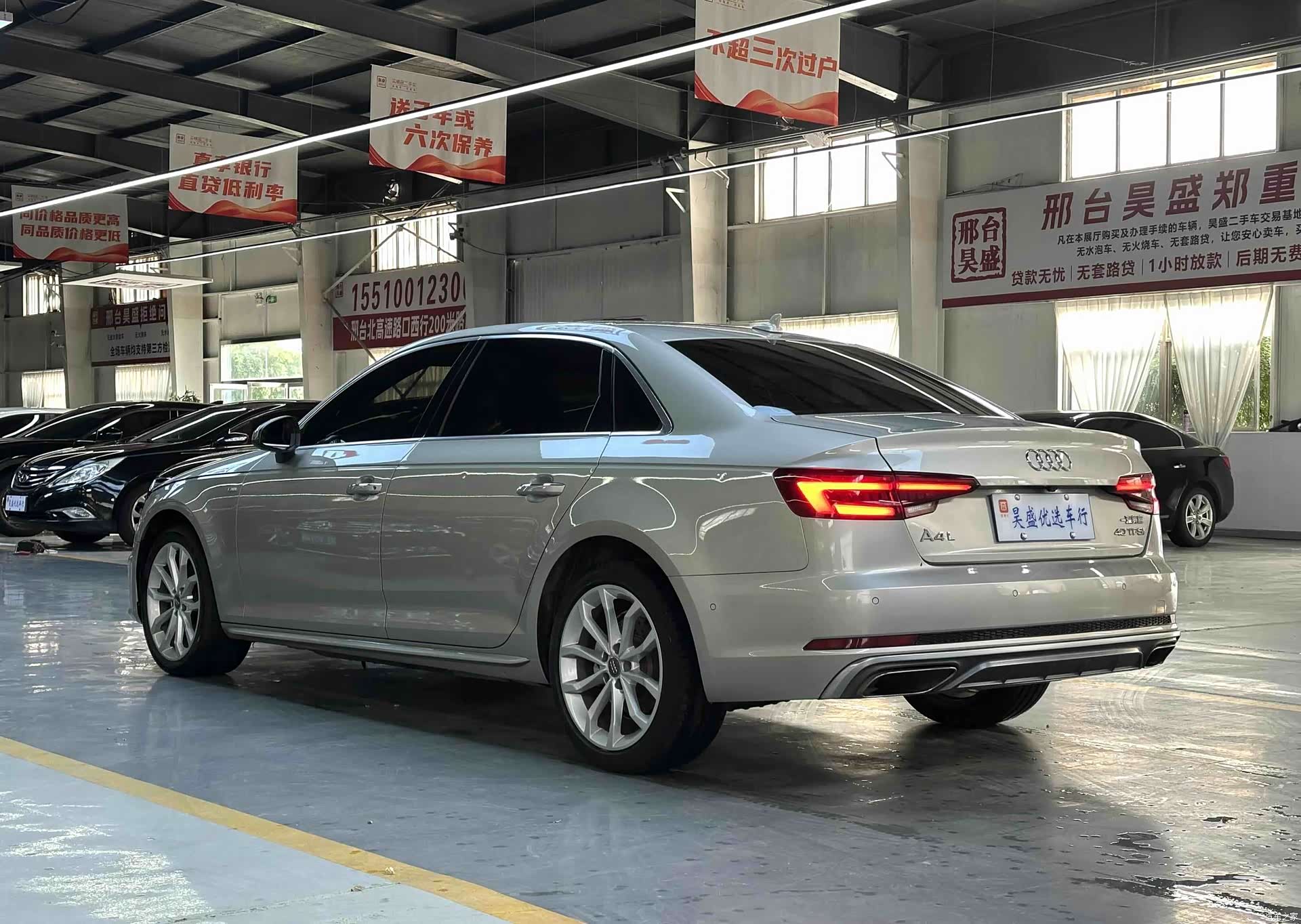 Audi A4L, 2019 6