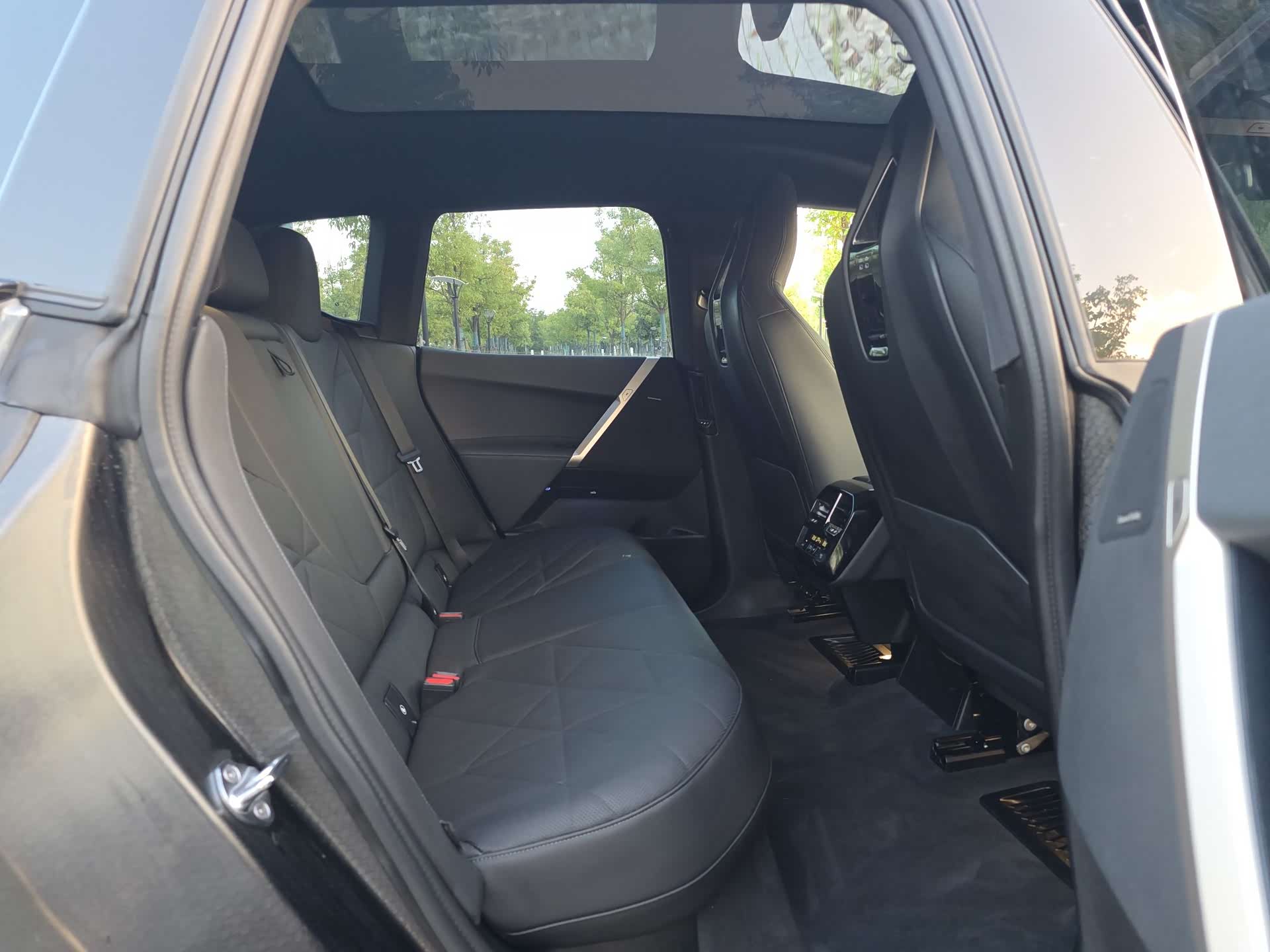 BMW iX, 2022 11