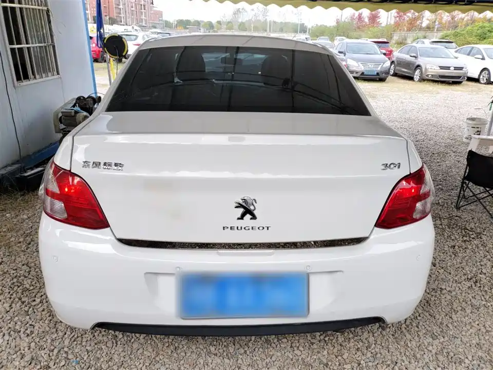 Peugeot 301