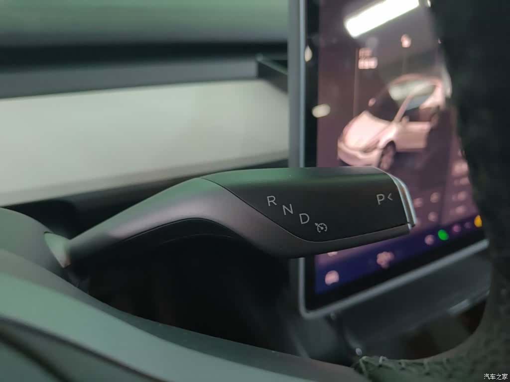 Tesla Model Y, 2022 14