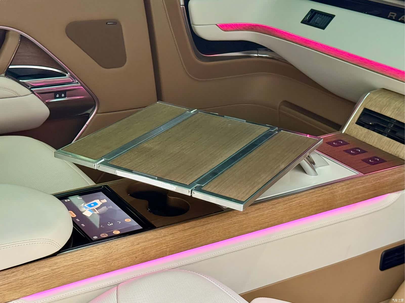 Land Rover Range Rover, 2024 7