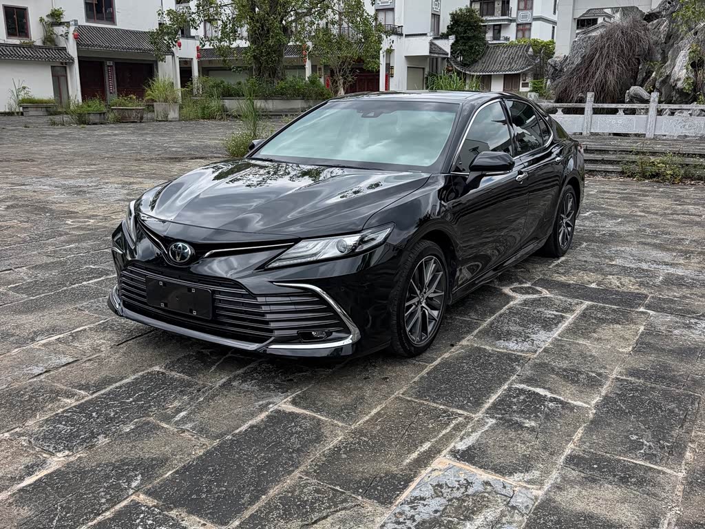 Toyota Camry 2021 2.5G Luxury