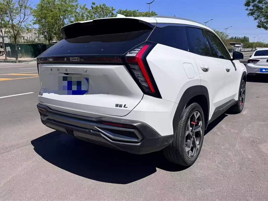 Geely Atlas L