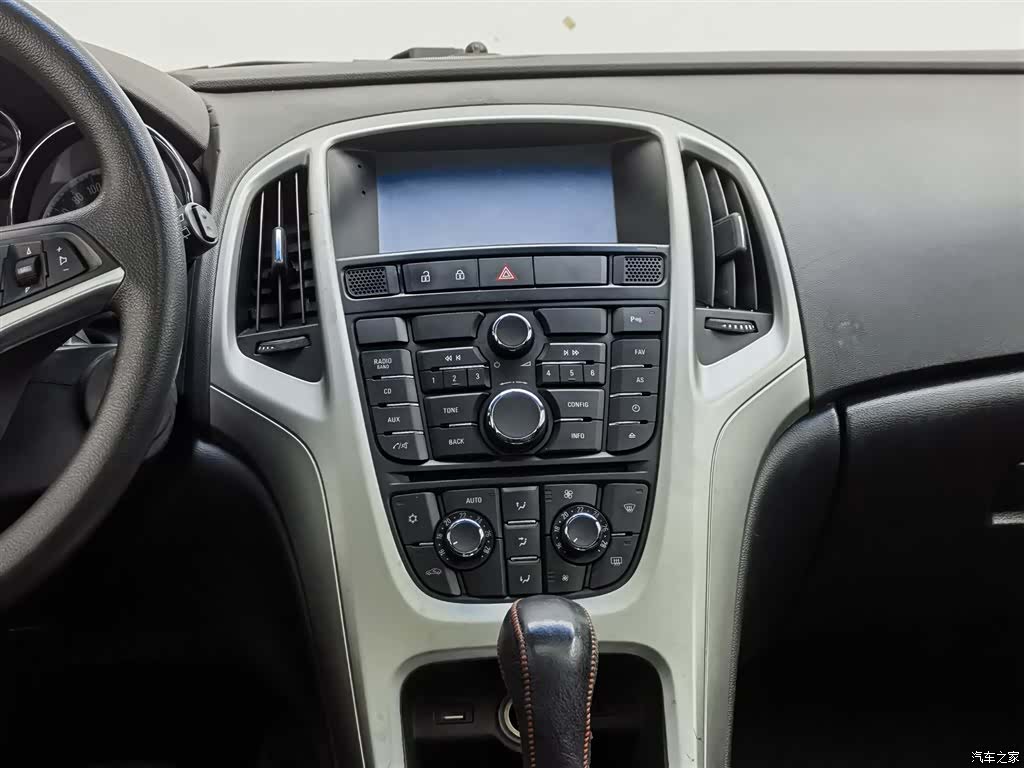 Buick XT, 2014 12
