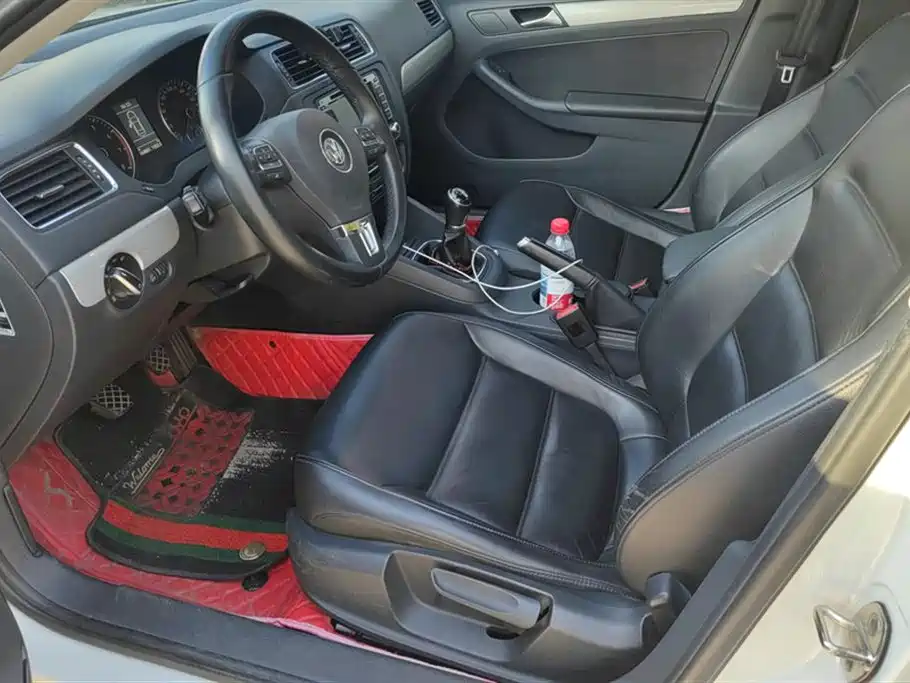 Volkswagen Sagitar