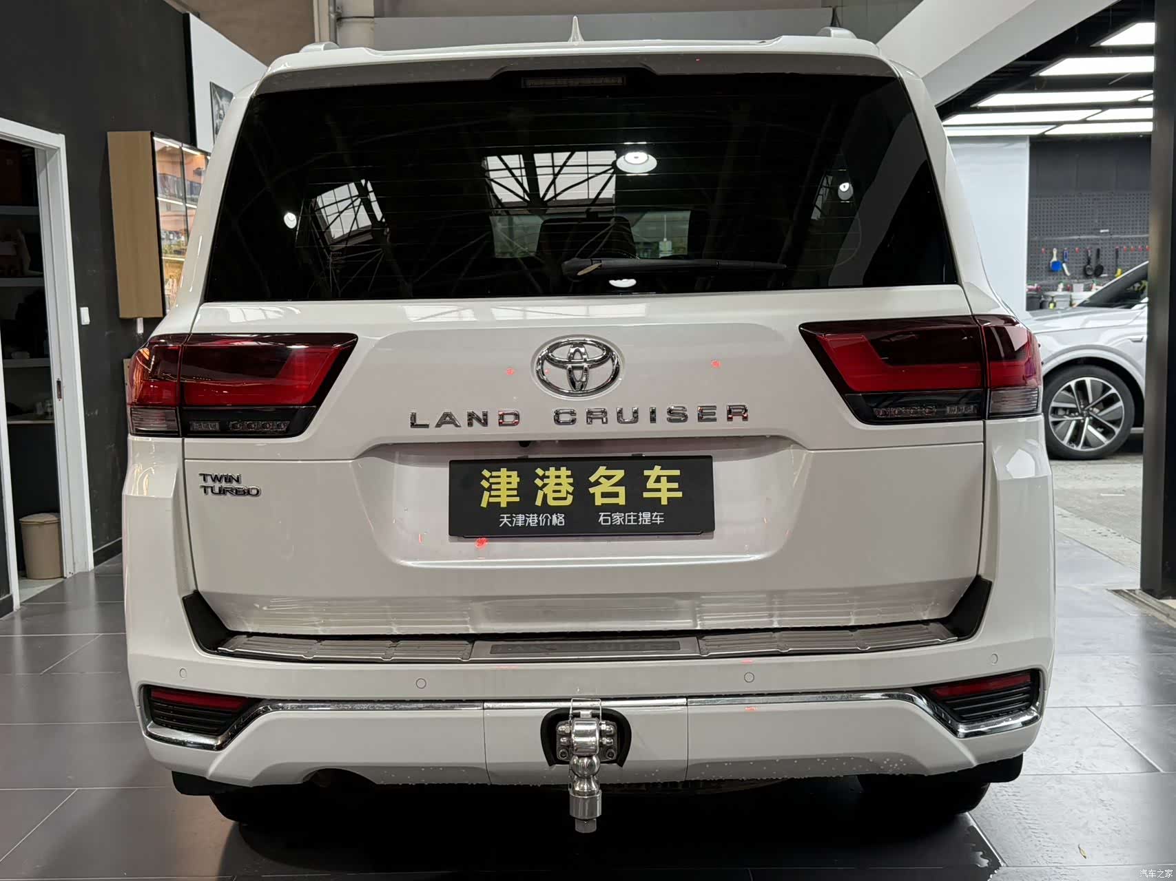 Toyota Land Cruiser, 2023 4